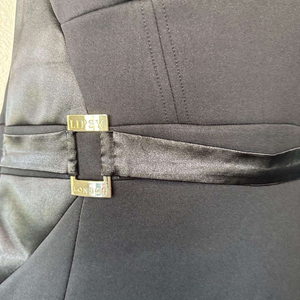 Lipsy London Black Tailored Sheath Dress Gold Hardware US 12 - Picture 5 of 7